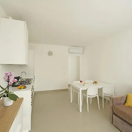 Alle Mura شقة لاتيزي